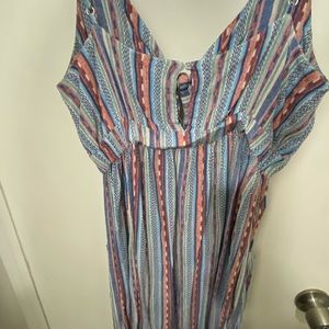 Fun tie front Vici dress w/ pockets, sz Medium